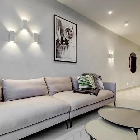 Two Bed St Julian's With Sea Views Near Paceville *