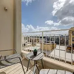 Two Bed St Julian's With Sea Views Near Paceville