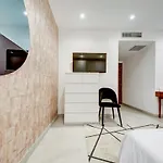Two Bed St Julian's With Sea Views Near Paceville 아파트 *