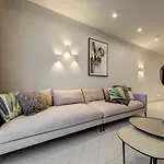 Two Bed St Julian's With Sea Views Near Paceville 아파트 *