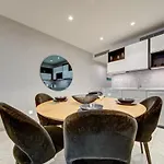 Two Bed St Julian's With Sea Views Near Paceville *