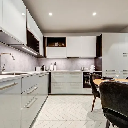 Two Bed St Julian's With Sea Views Near Paceville Apartment